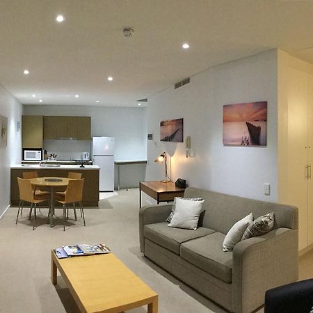Wallaroo Marina Waterfront Luxe Apartment エクステリア 写真