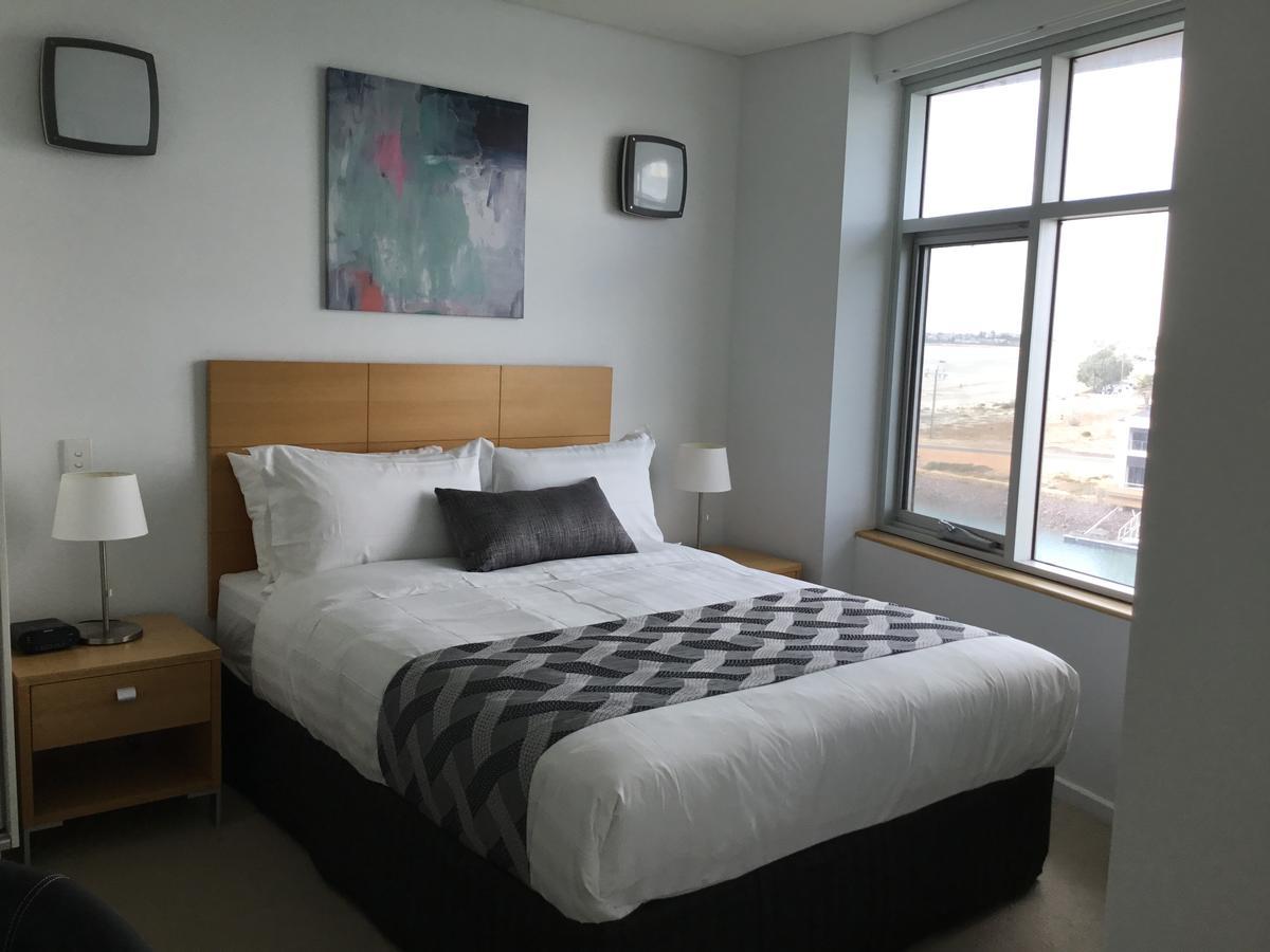 Wallaroo Marina Waterfront Luxe Apartment エクステリア 写真