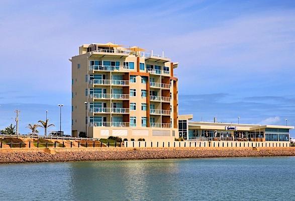 Wallaroo Marina Waterfront Luxe Apartment エクステリア 写真