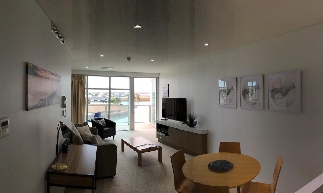 Wallaroo Marina Waterfront Luxe Apartment エクステリア 写真